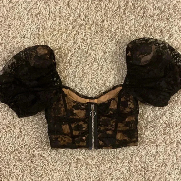 For love and 🍋 lemons lace top size S - Picture 4 of 5